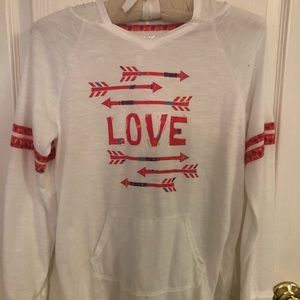 Girls thin long sleeve hooded shirt.